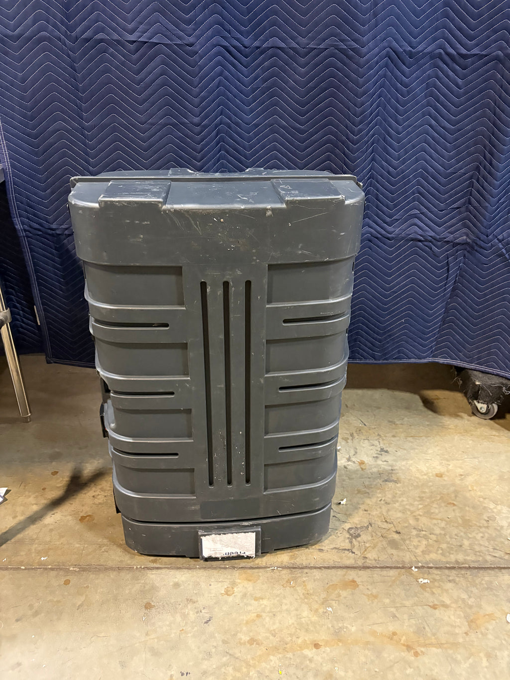Used Displays2Go Podium Case