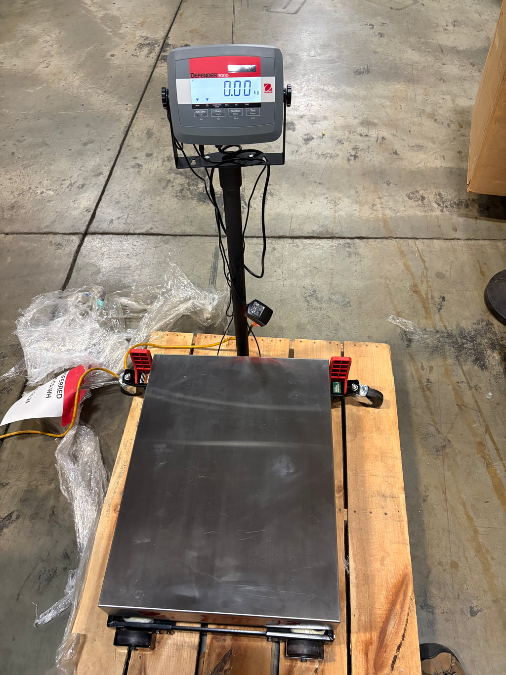 Used Ohaus Defender 3000 Scale