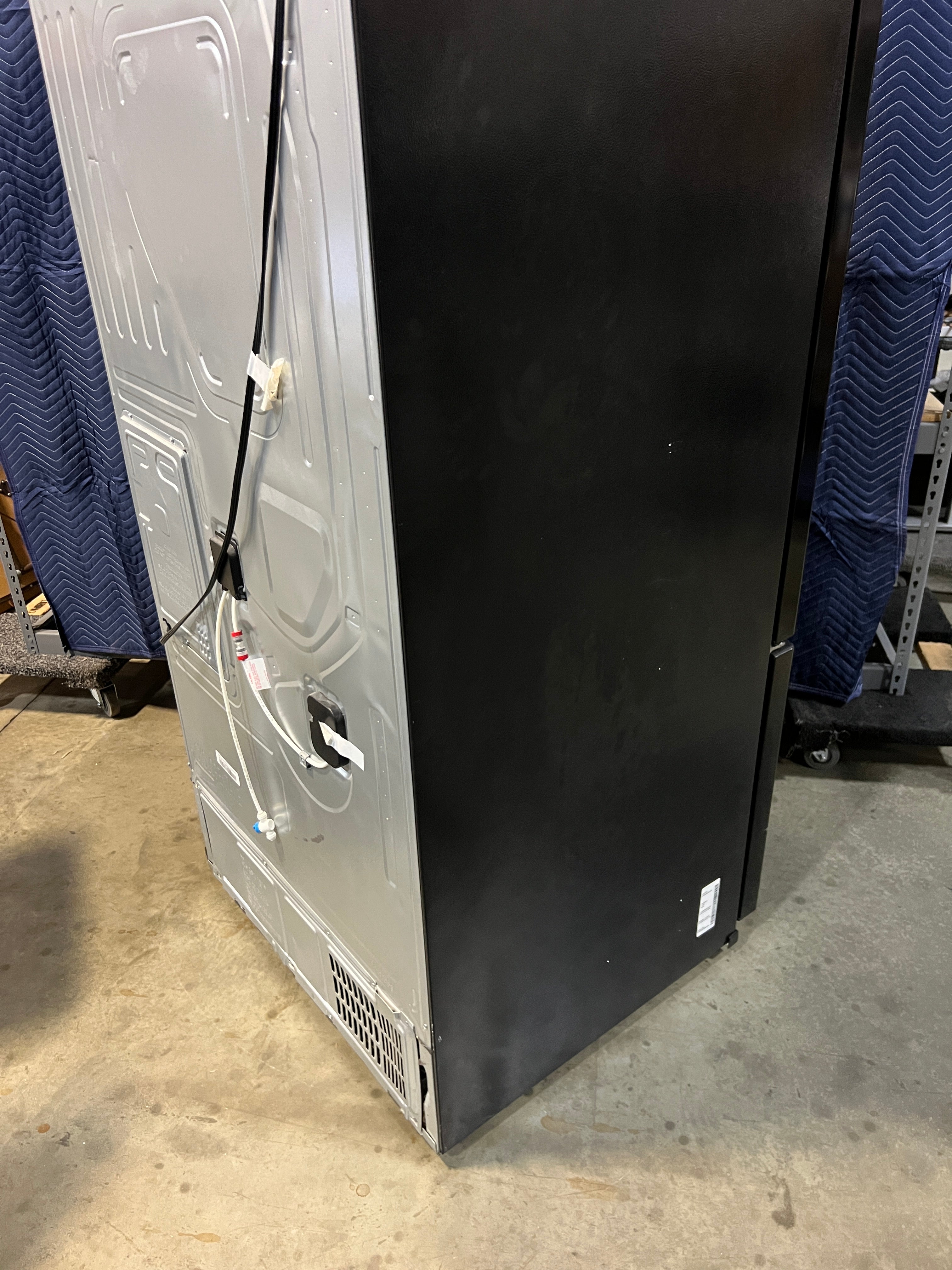 Used Samsung Refigerator/Freezer (Black)