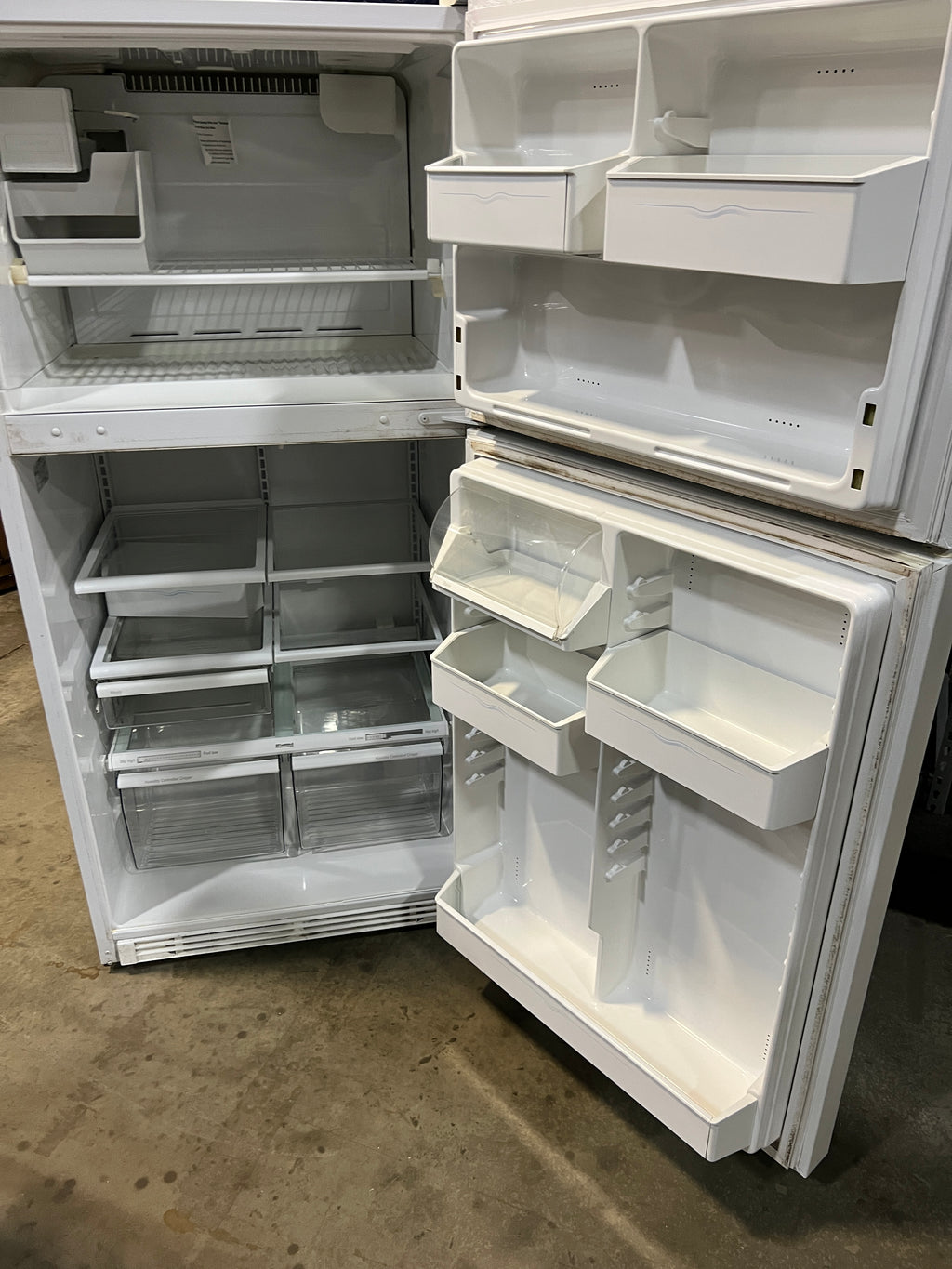 Used Kenmore Refirgerator/Freezer (White)