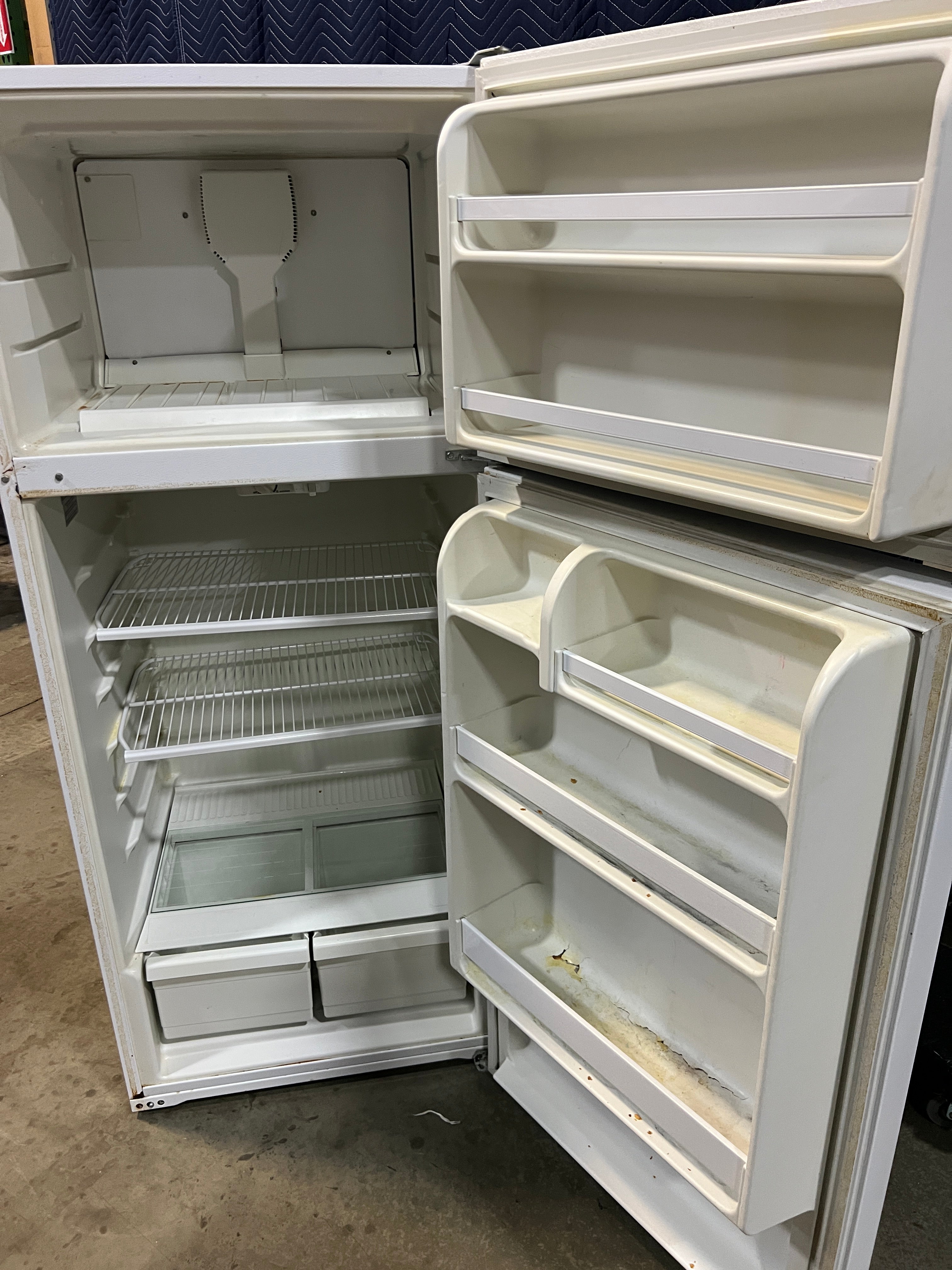 Used Roper Refigerator/Freezer (White)