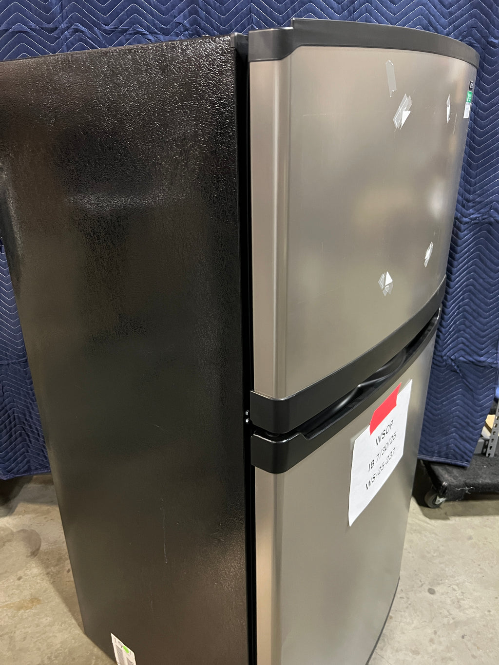 Used Kenmore Refirgerator/Freezer (Black/Silver)