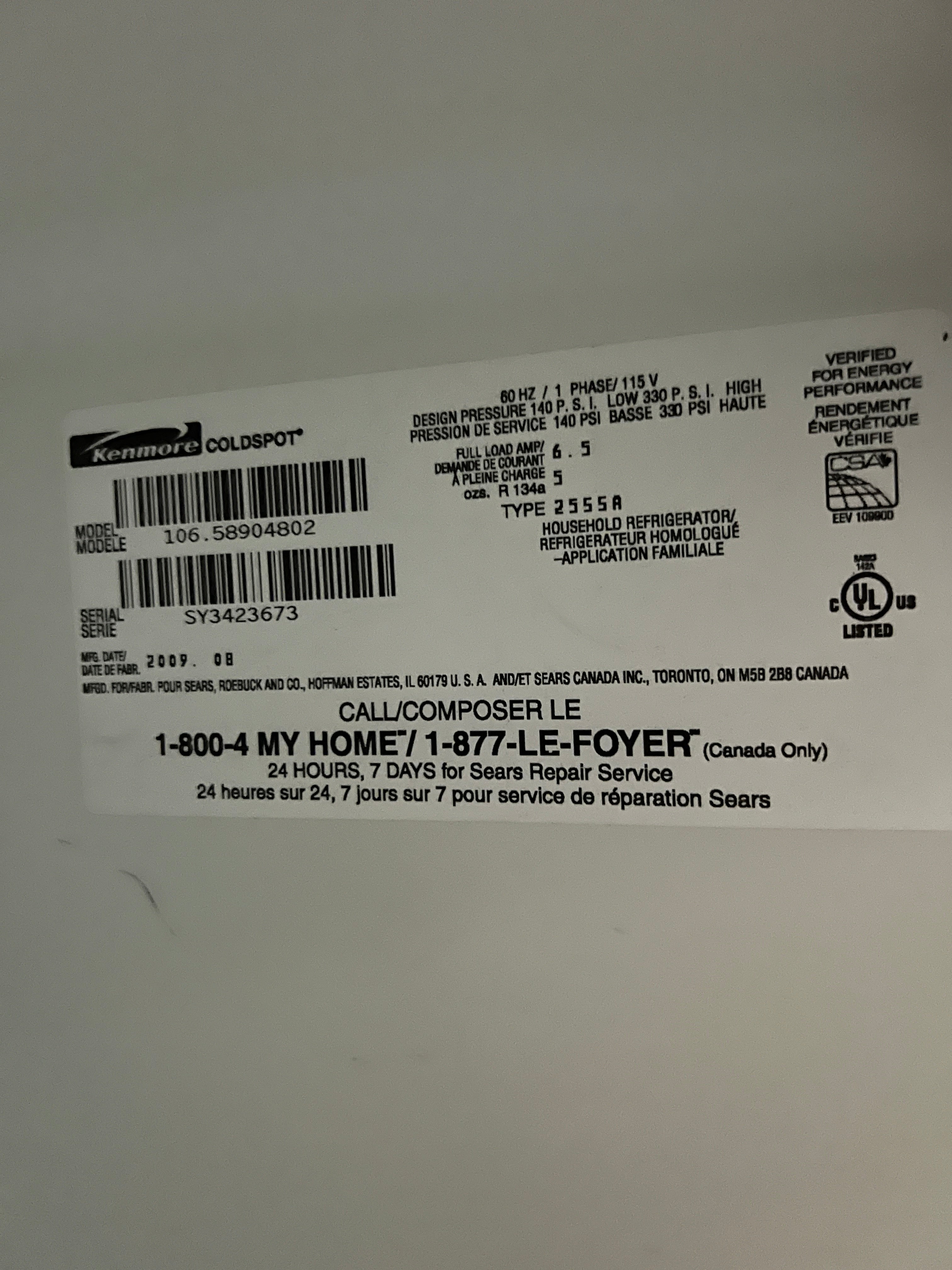 Used Kenmore Refigerator/Freezer (White)