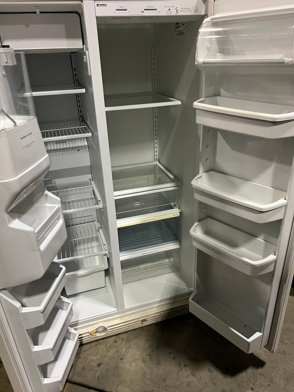 Used Kenmore Refigerator/Freezer (White)