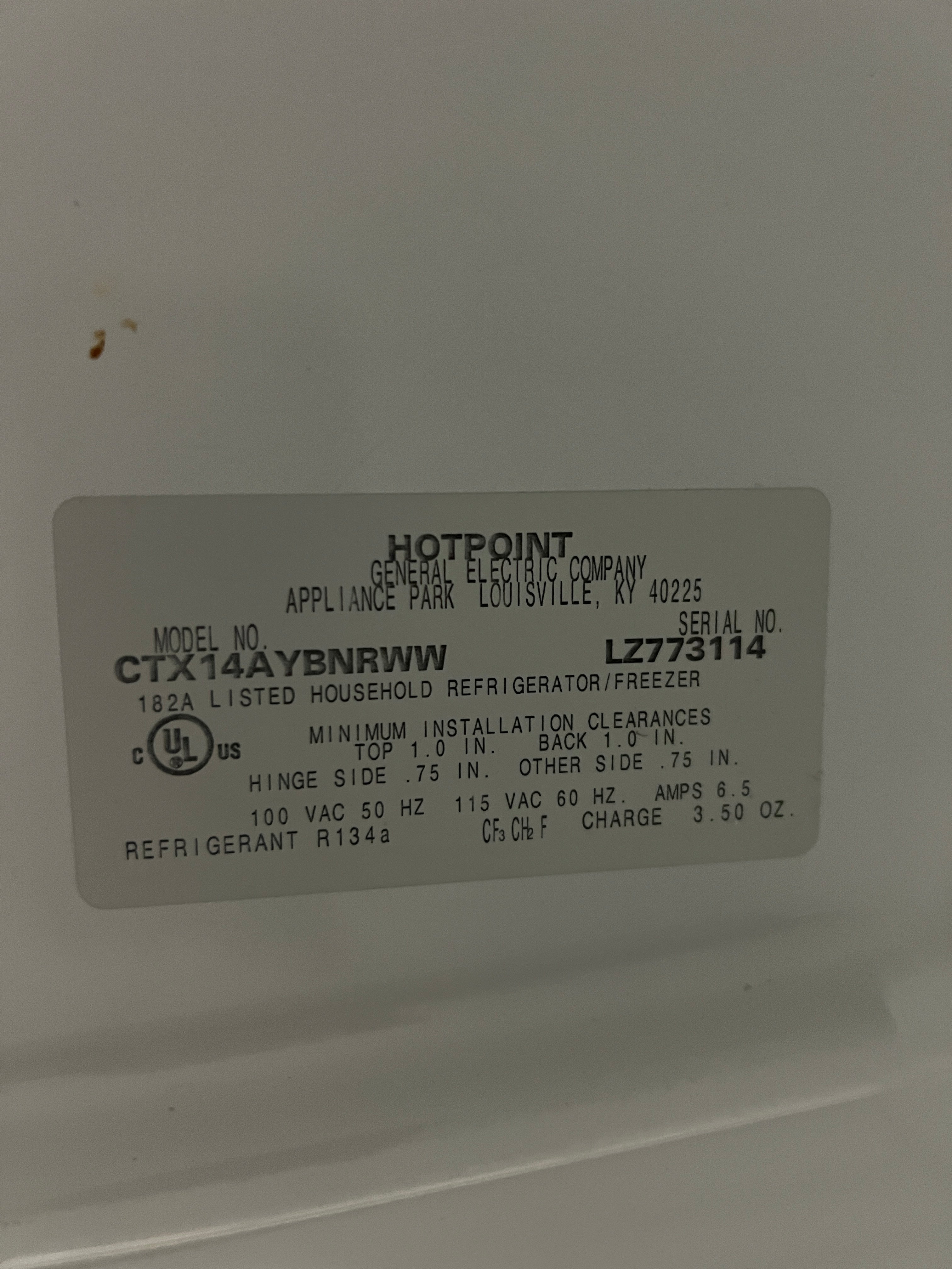 Used Hotpoint refrigerator/freezer (White)