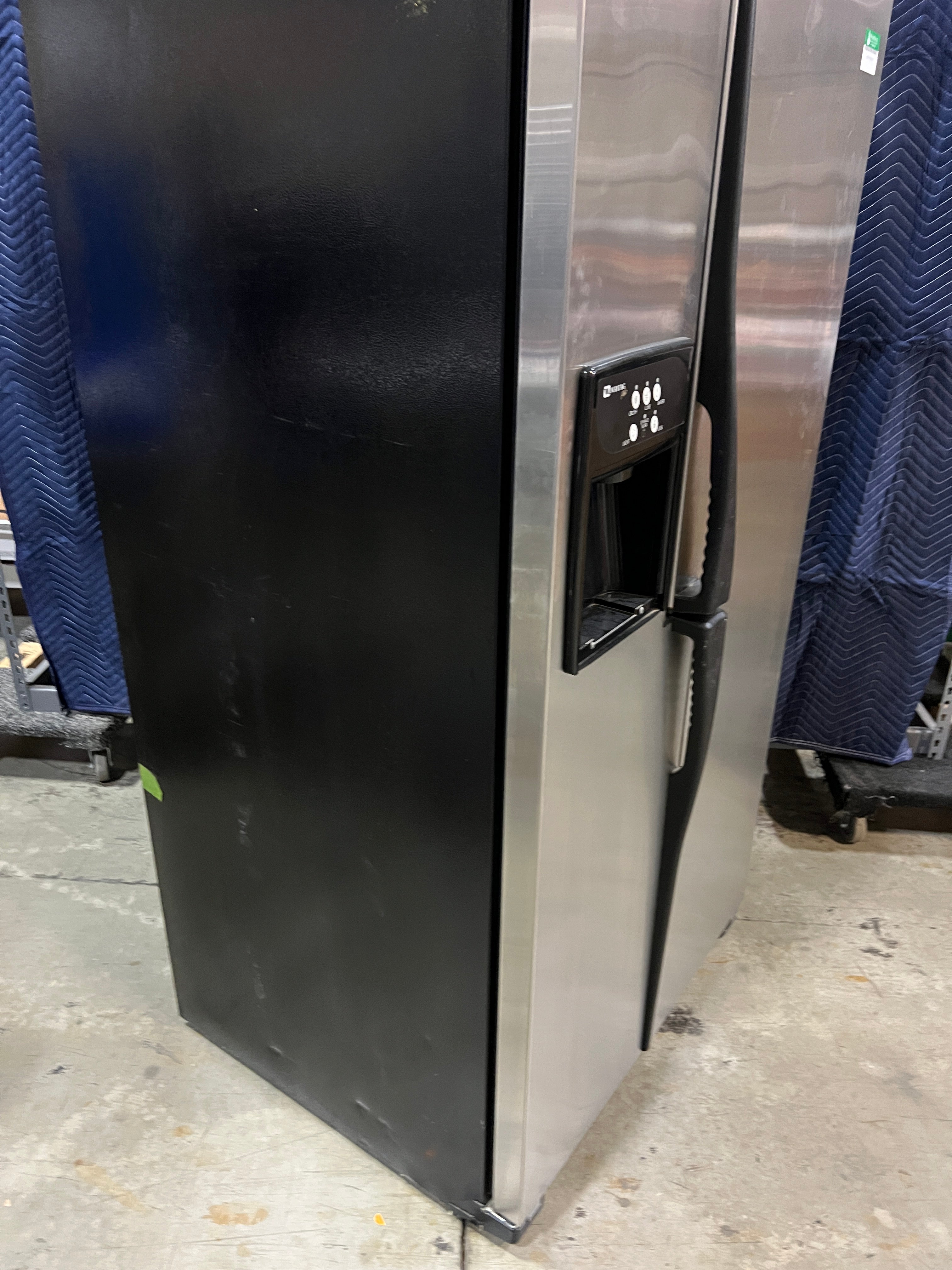 Used Maytag Refrigerator/Freezer (Black, Silver)