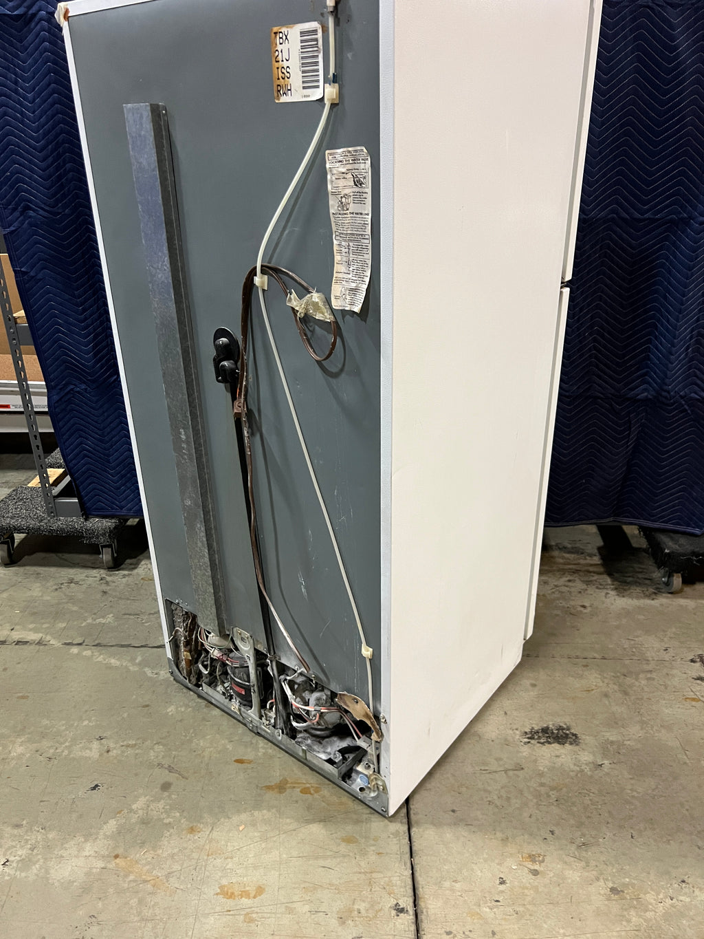 Used GE Refrigerator/Freezer (White)