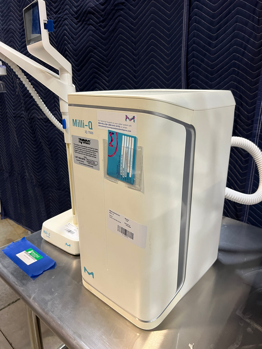 Used Milli-Q-IQ7000 Millipore Filtration System