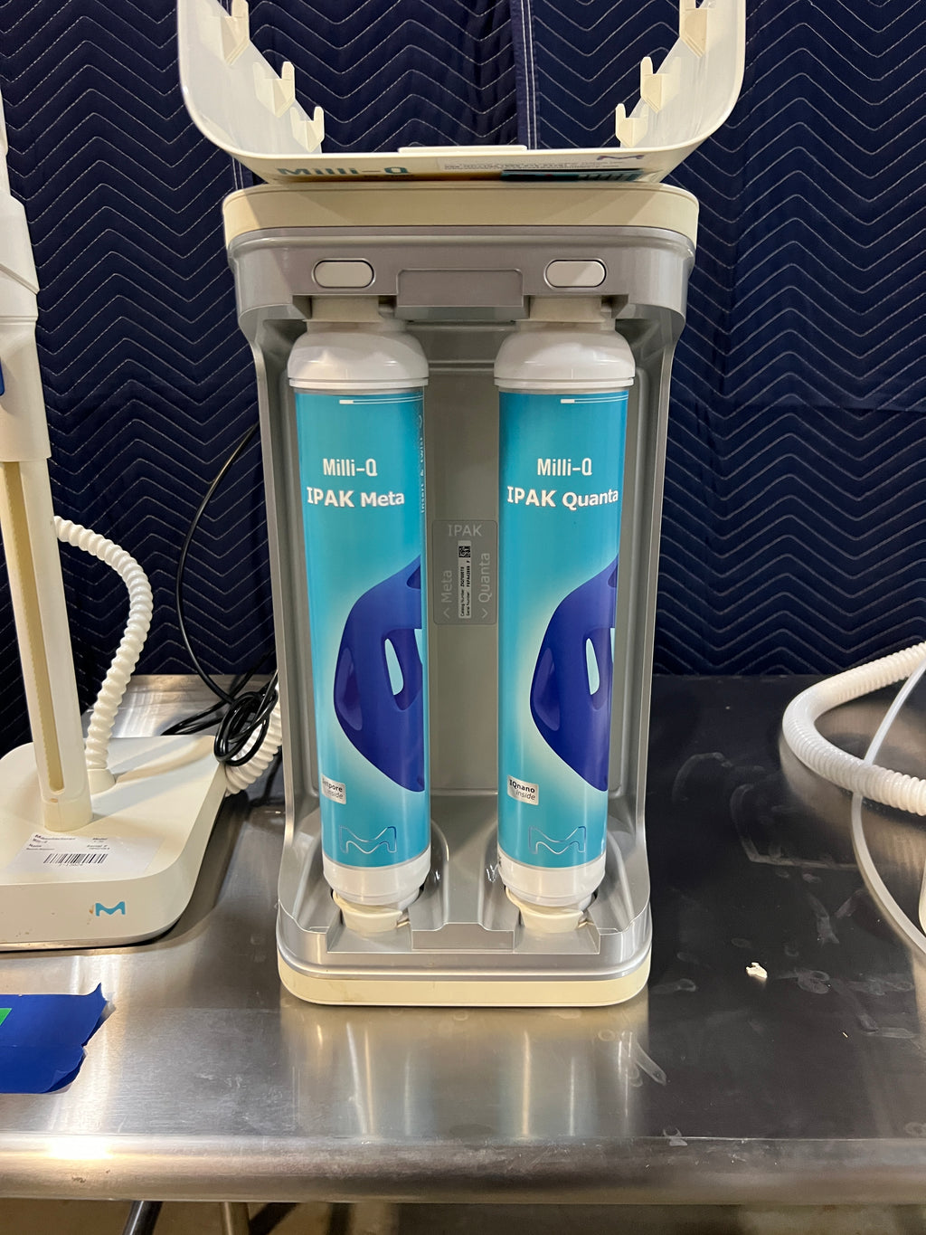Used Milli-Q-IQ7000 Millipore Filtration System