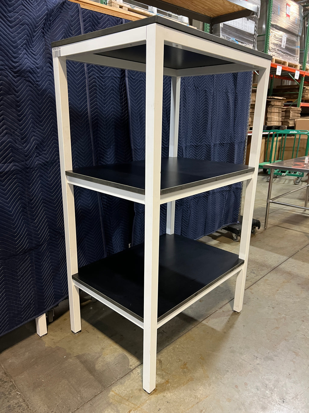 Used Lab Equipment/Storage Shelf/Table