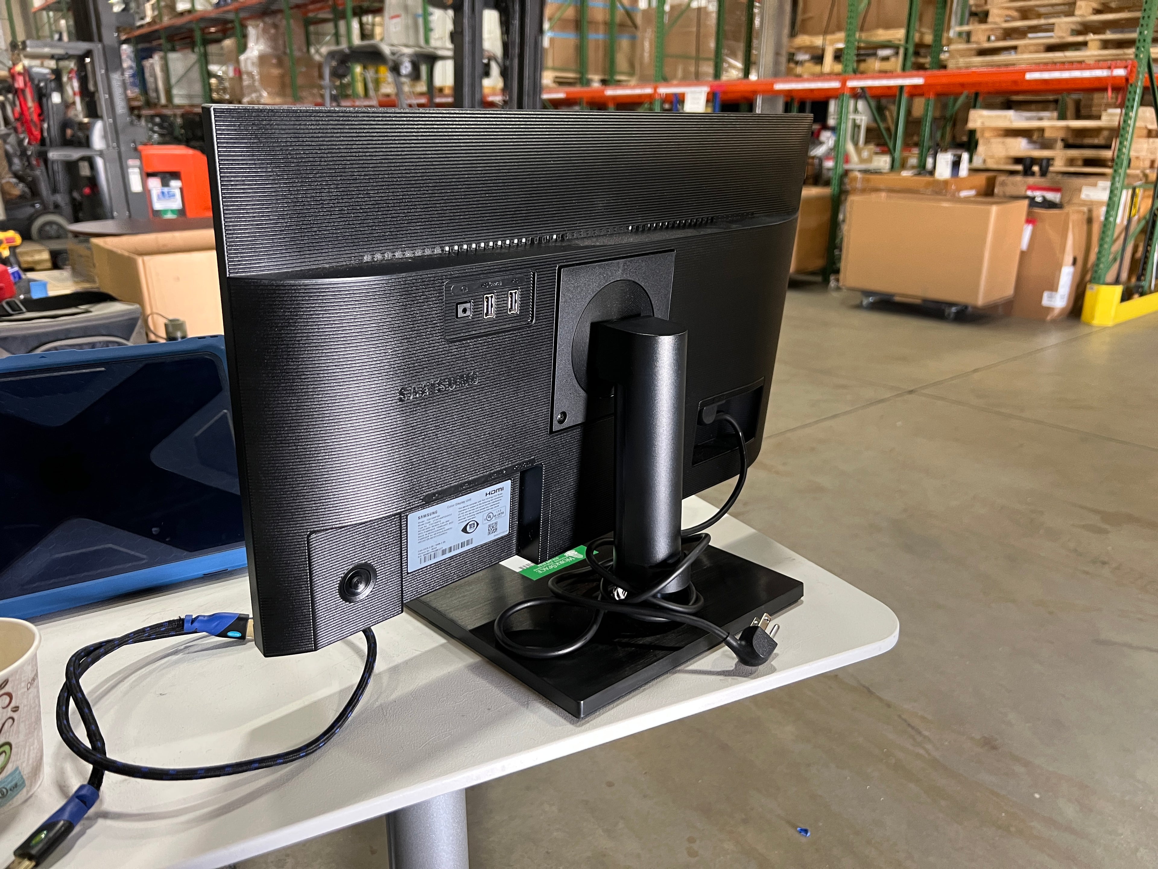 Used Samsung Monitor (2023)