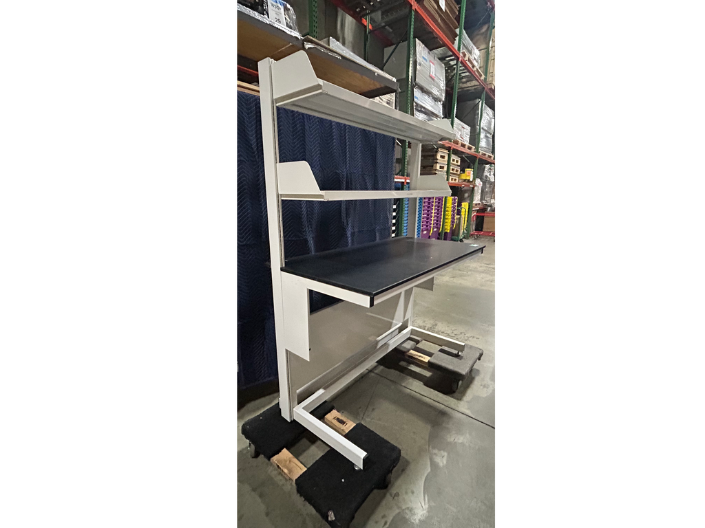Used Lab/Work Bench With 2 Shelves