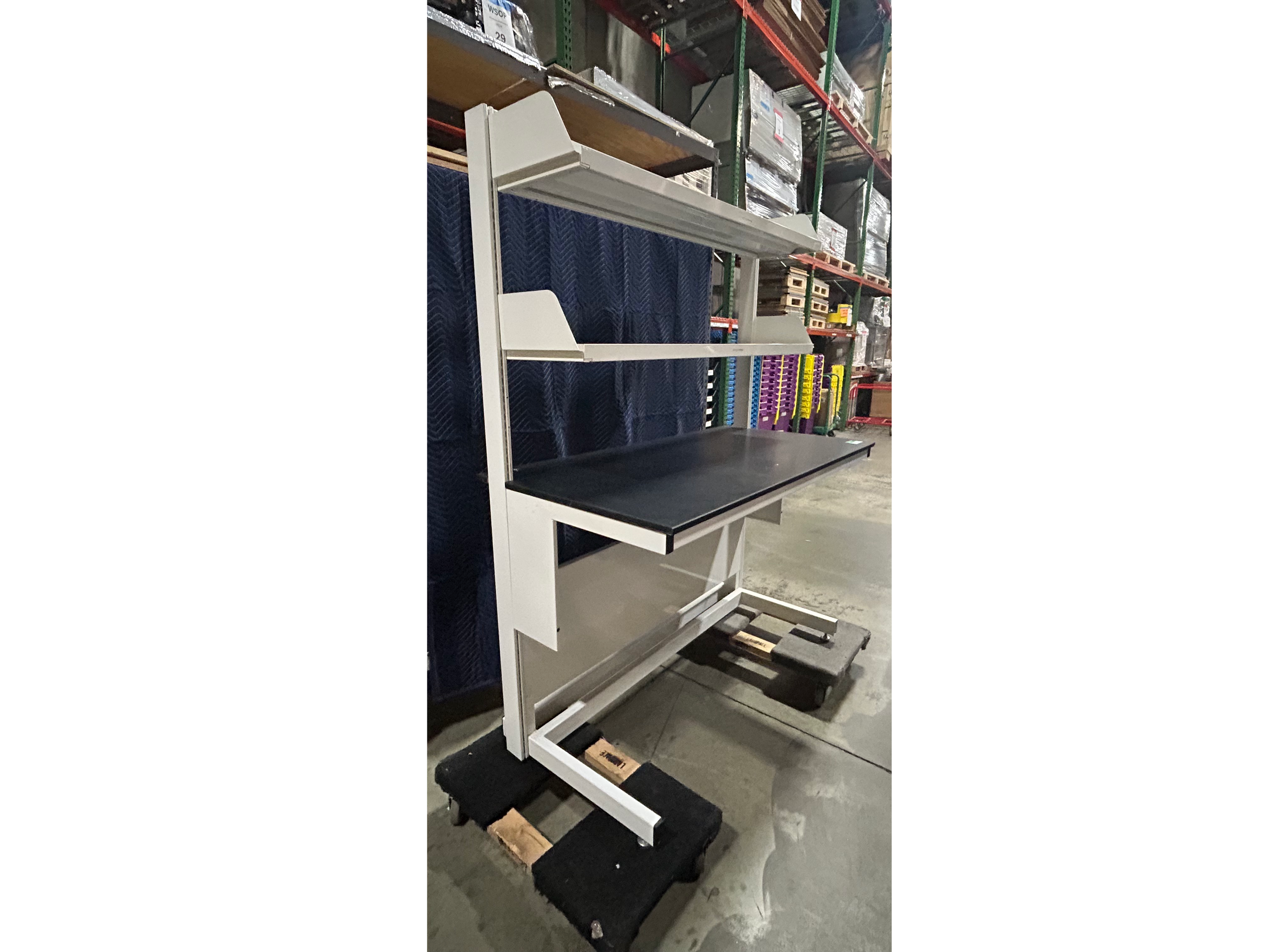 Used Lab/Work Bench With 2 Shelves