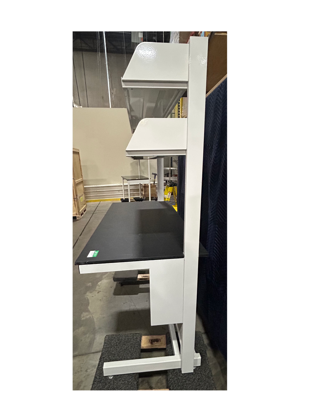 Used Lab/Work Bench With 2 Shelves