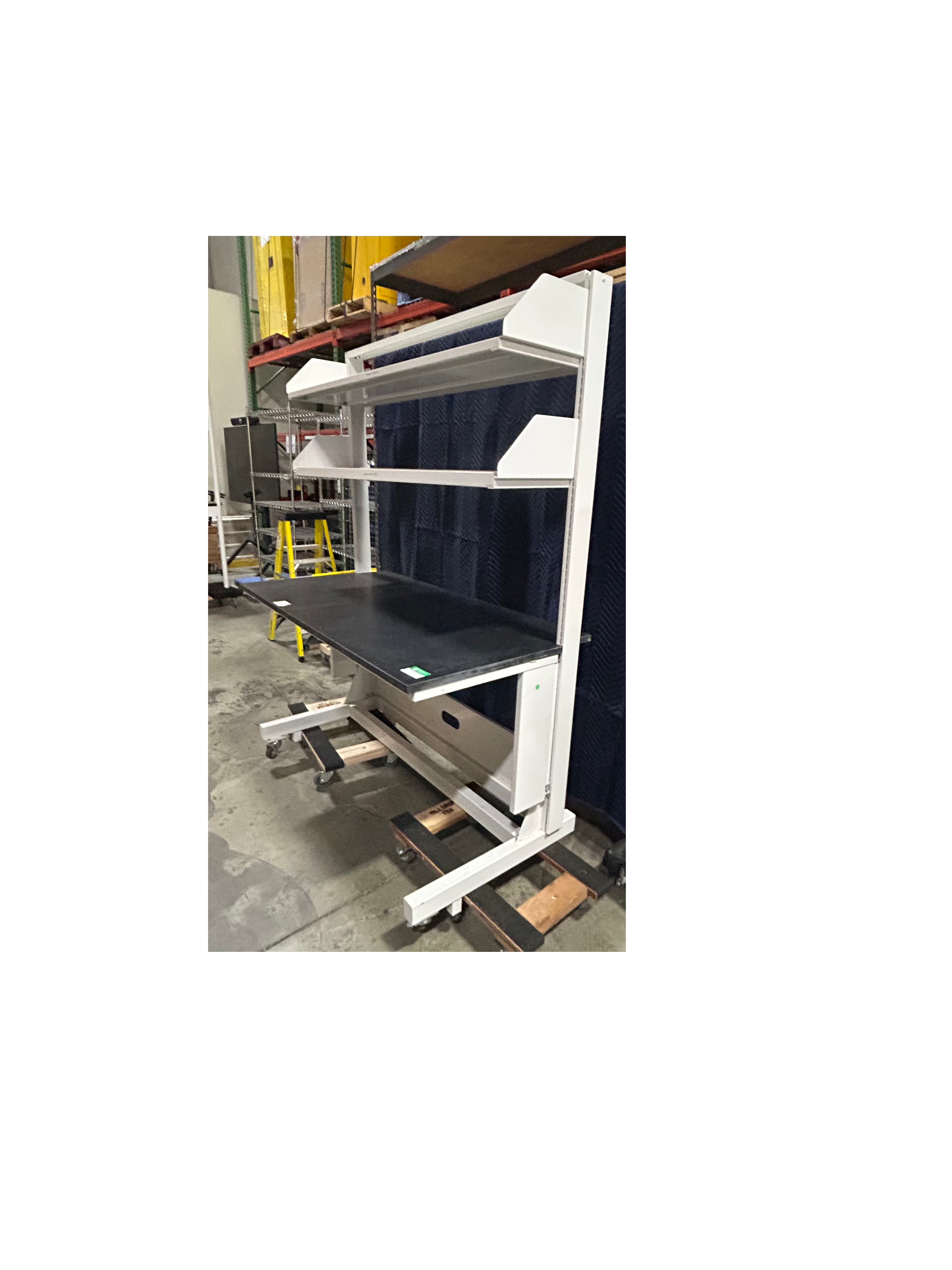 Used Lab/Work Bench With 2 Shelves