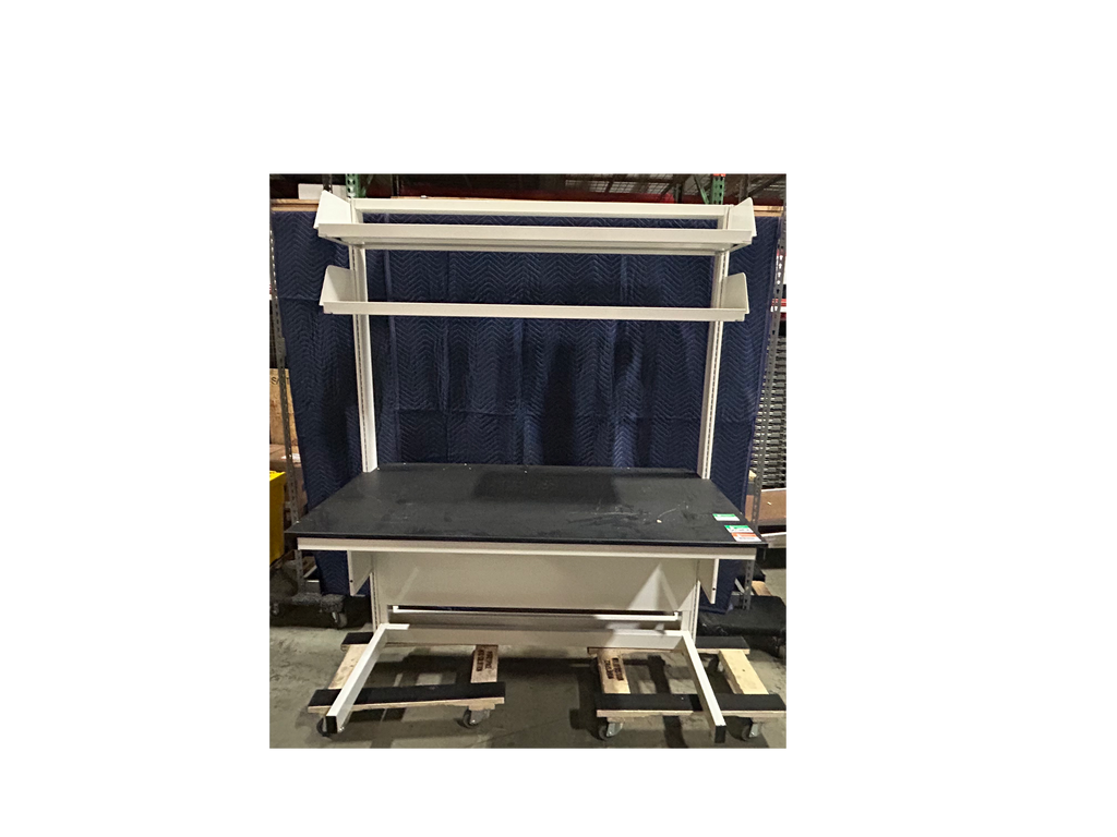 Used Lab/Work Bench With 2 Shelves