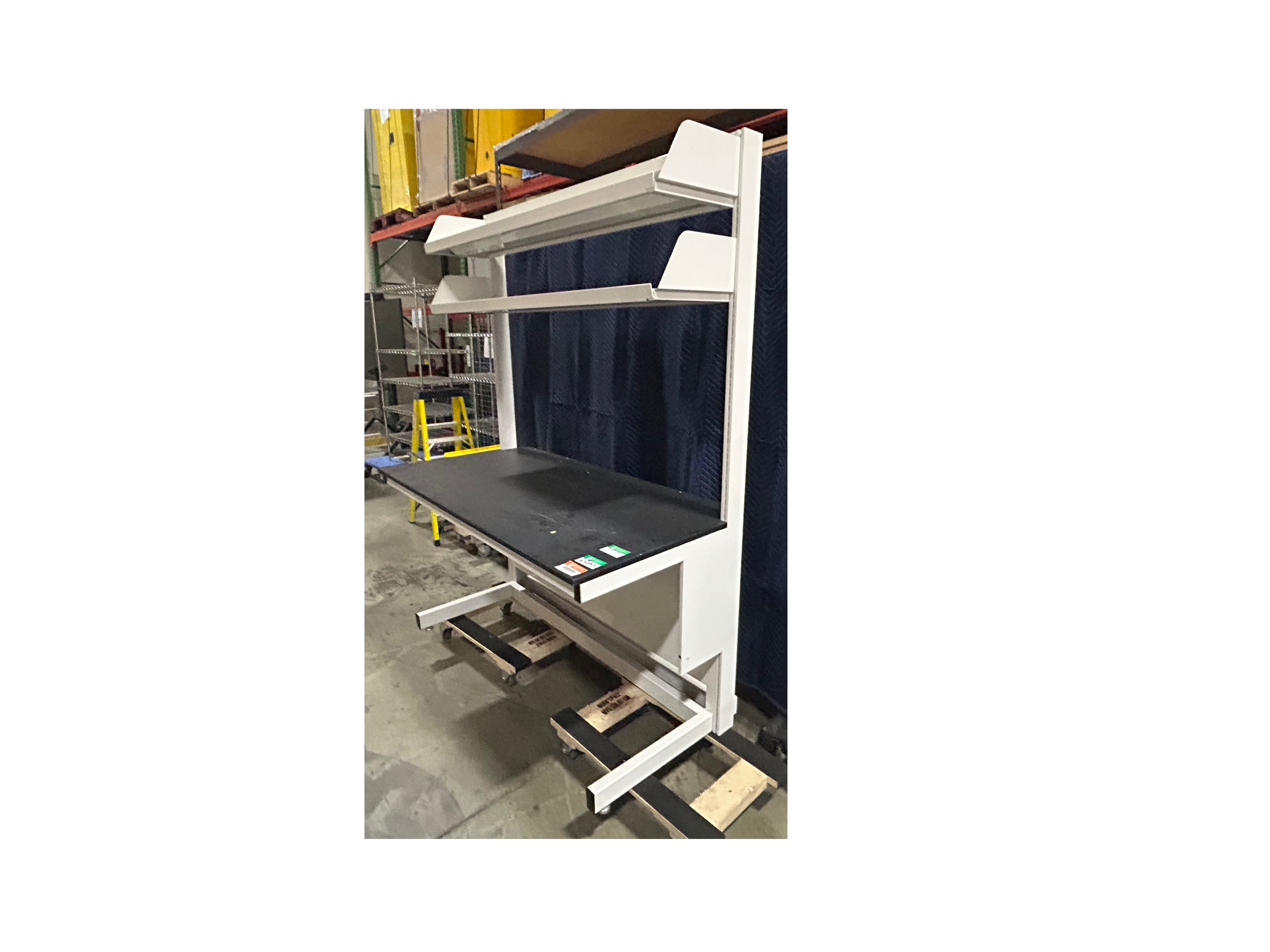 Used Lab/Work Bench With 2 Shelves